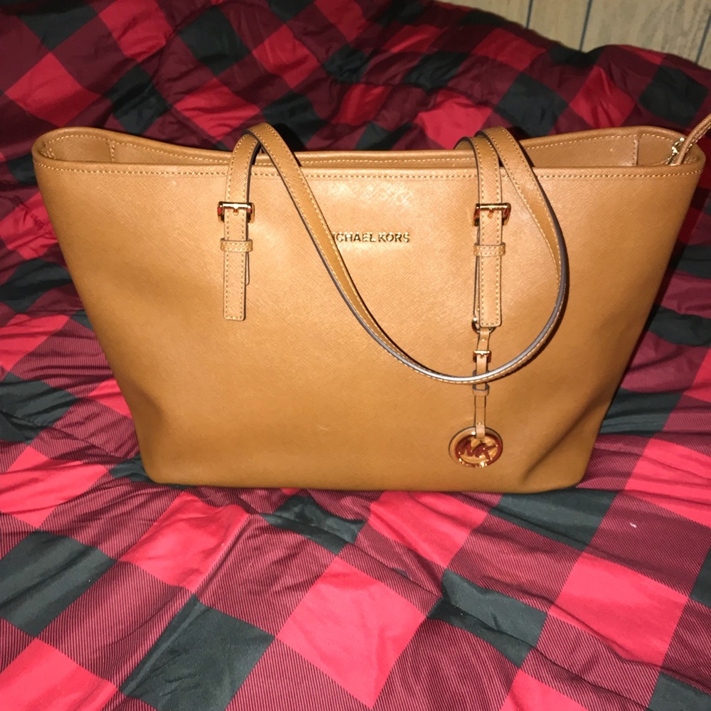 Large MK Brown tote✖️✖️FINAL PRICE DROP✖️